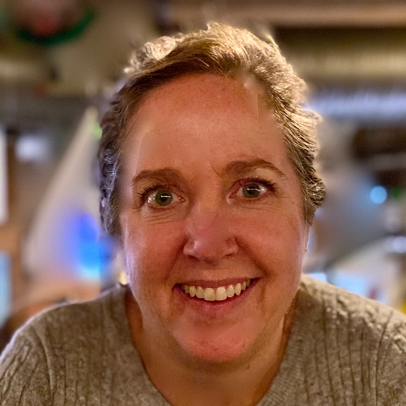 Meet your Posher, Denise - Picture 3 of 3